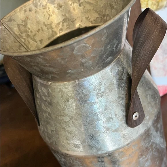 Rustic Silver Metal Milk Can Vase Vintage Look - Picture 4 of 5